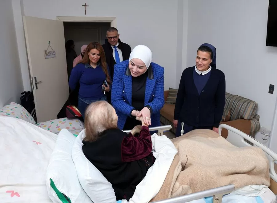 مدار الساعة,أخبار الأردن,اخبار الاردن,وزيرة التنمية الاجتماعية,وزارة التنمية الاجتماعية,التنمية الاجتماعية,عيد الميلاد المجيد,رأس السنة الميلادية,قطاع غزة