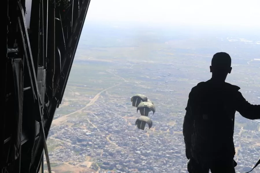 مدار الساعة,أخبار الأردن,اخبار الاردن,القوات المسلحة الأردنية,المملكة الأردنية الهاشمية,الإنزالات الجوية,القوات المسلحة,قطاع غزة,جمهورية مصر العربية,الجيش العربي,سلاح الجو الملكي