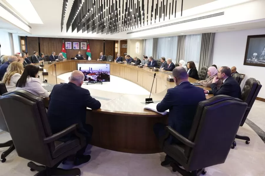 مدار الساعة,Video,فيديو,أخبار الأردن,اخبار الاردن,رئيس الوزراء,الملك عبدالله الثاني,الحسين بن عبدالله الثاني,ولي العهد,ديوان التشريع والرأي,مجلس الأمة,اليوبيل الفضي,قطاع غزة,سيادة القانون