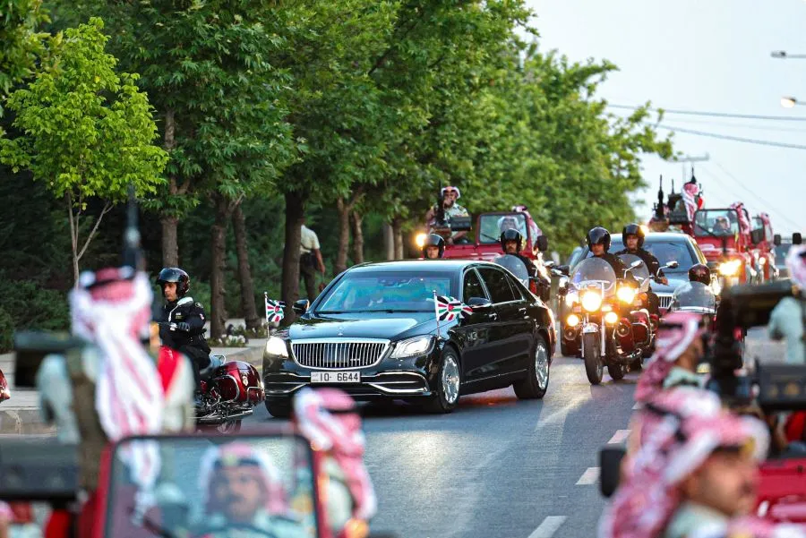 مدار الساعة,أخبار الأردن,اخبار الاردن,الملك عبدالله الثاني,الملكة رانيا العبدالله,الحسين بن عبدالله الثاني,ولي العهد,الإنزالات الجوية,القوات المسلحة الأردنية,اليوبيل الفضي,عيد الجلوس,القوات المسلحة,المركز الأردني للتصميم والتطوير,الجيش العربي,سلاح الجو الملكي