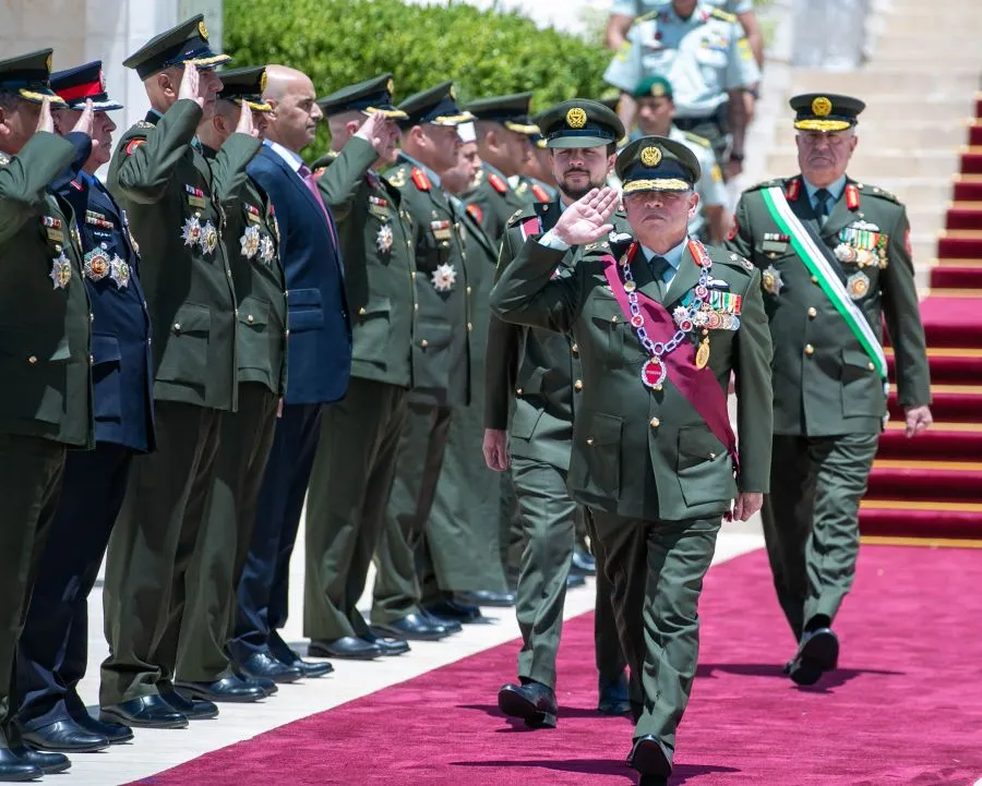 مدار الساعة,أخبار الأردن,اخبار الاردن,الملك عبدالله الثاني,الحسين بن عبدالله الثاني,ولي العهد,هيئة الأركان المشتركة,الأمير فيصل بن الحسين,رئيس الوزراء,القوات المسلحة الأردنية,مديرية الأمن العام,دائرة المخابرات العامة,الأمن العام,اليوبيل الفضي,الثورة العربية الكبرى,يوم الجيش,القوات المسلحة,الجيش العربي,القيادة العامة للقوات المسلحة