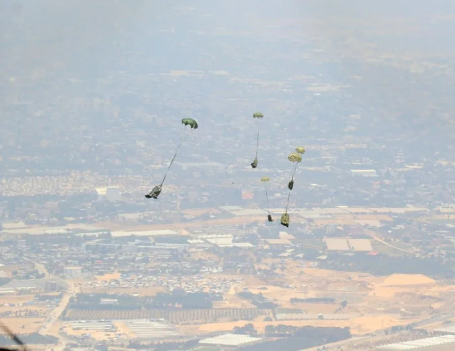 مدار الساعة,أخبار الأردن,اخبار الاردن,القوات المسلحة الأردنية,الإنزالات الجوية,القوات المسلحة,قطاع غزة,جمهورية مصر العربية,الجيش العربي,سلاح الجو الملكي