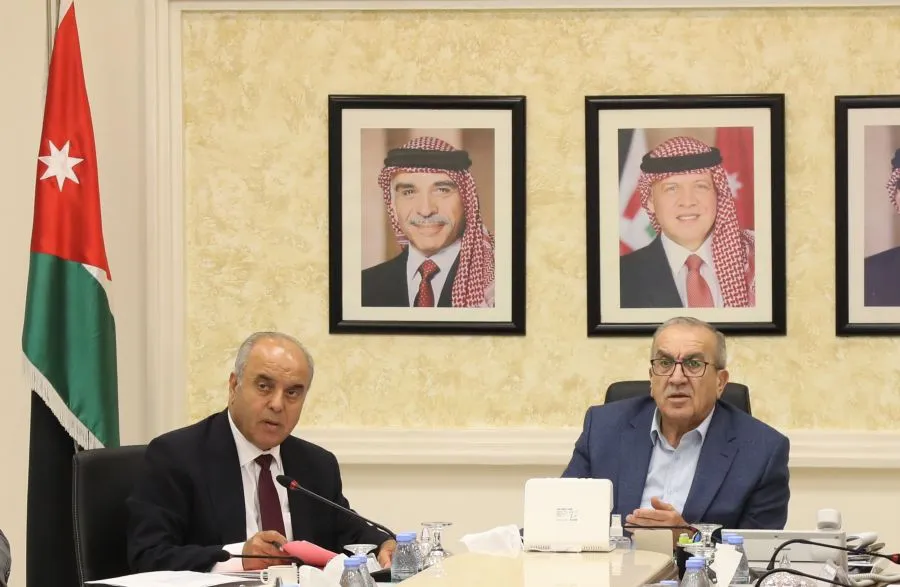 مدار الساعة,أخبار الأردن,اخبار الاردن,ماهر أبو السمن,الدكتور عزمي محافظة,عزمي محافظة,وزارة الأشغال,وزارة التربية