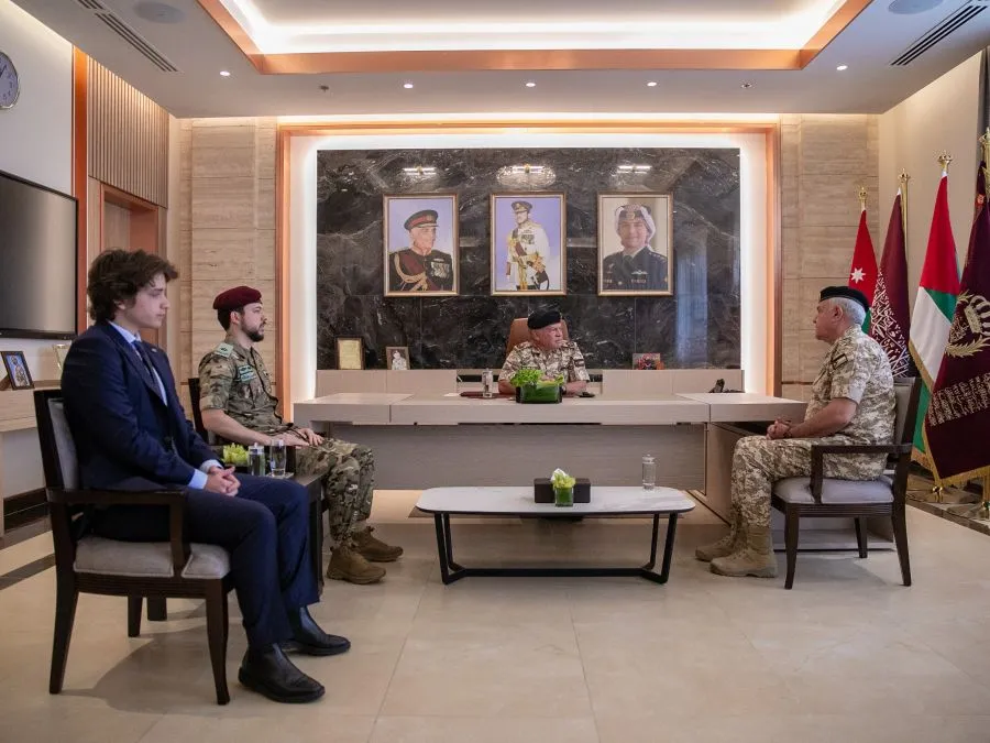 مدار الساعة,أخبار الأردن,اخبار الاردن,الملك عبدالله الثاني,الحسين بن عبدالله الثاني,ولي العهد,هيئة الأركان المشتركة,الأمير هاشم بن عبدالله الثاني,الإنزالات الجوية,القوات المسلحة,قطاع غزة,الضفة الغربية,الجيش العربي,القيادة العامة للقوات المسلحة