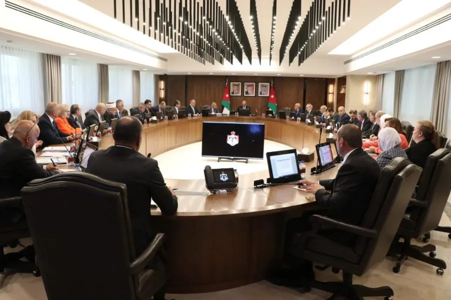 مدار الساعة,أخبار الأردن,اخبار الاردن,رئيس الوزراء,دائرة الأراضي والمساحة,ديوان التشريع والرأي