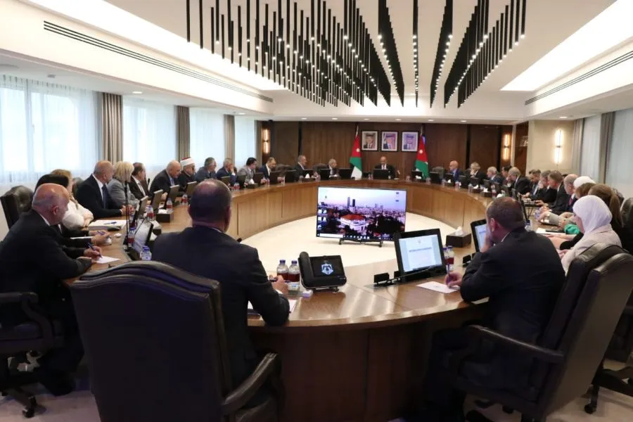 مدار الساعة,أخبار الأردن,اخبار الاردن,رئيس الوزراء,دائرة ضريبة الدخل والمبيعات,الجمارك الأردنية,وزارة السياحة والآثار,دائرة الآثار العامة,دائرة ضريبة الدخل,وزارة السياحة