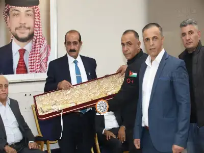 النائب محمد السبايلة يستقبل المهنئين بنجاحه