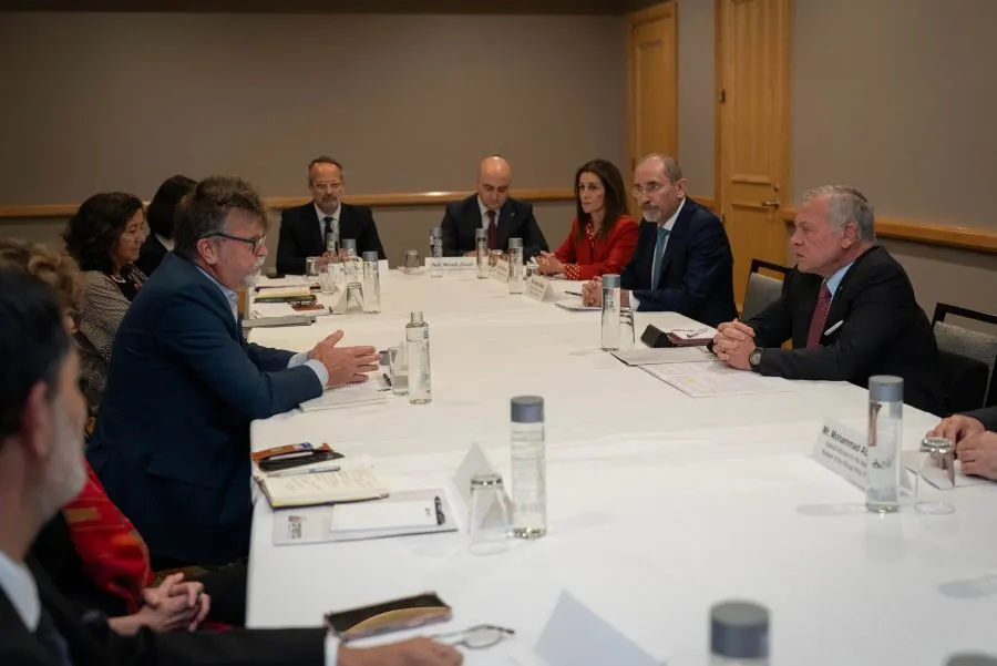 مدار الساعة,أخبار الأردن,اخبار الاردن,نائب رئيس الوزراء,وزير الخارجية وشؤون المغتربين,الملك عبدالله الثاني,رئيس الوزراء,أيمن الصفدي,قطاع غزة,الضفة الغربية,استعادة الأمل