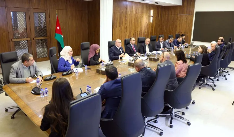 مدار الساعة,أخبار اقتصادية,وزير المالية,مهند شحادة,محمد المومني,الملك عبد الله الثاني,صندوق المعونة الوطنية,الميزان التجاري