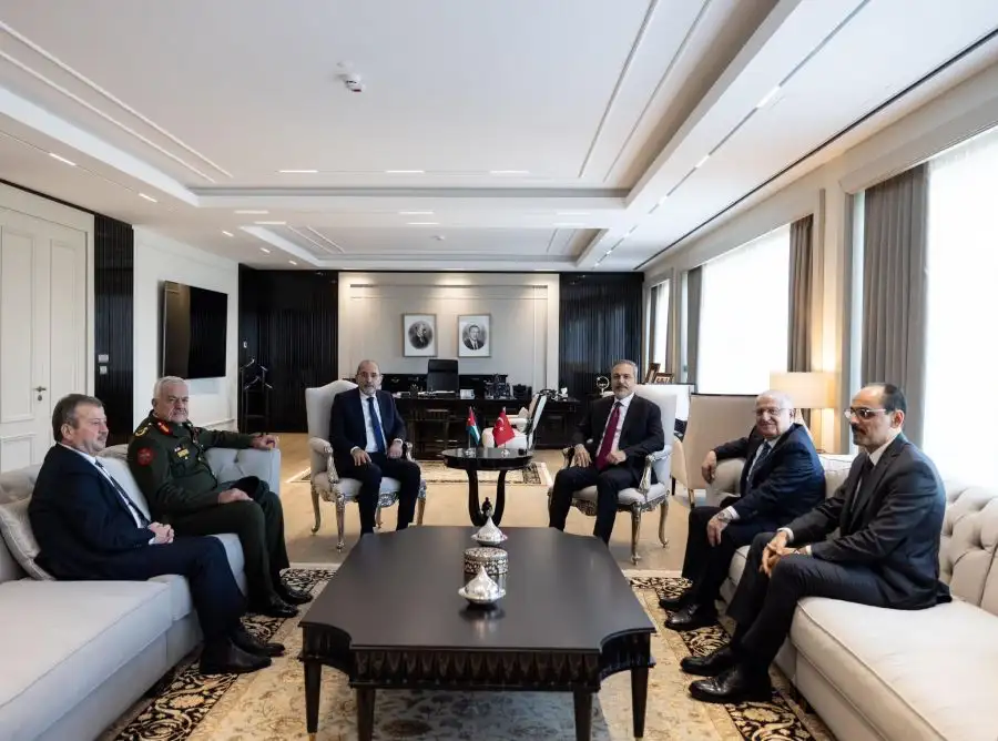 مدار الساعة,أخبار الأردن,اخبار الاردن,نائب رئيس الوزراء,وزير الخارجية وشؤون المغتربين,وزير الدفاع,رئيس الوزراء,أيمن الصفدي,هيئة الأركان المشتركة,وزارة الخارجية