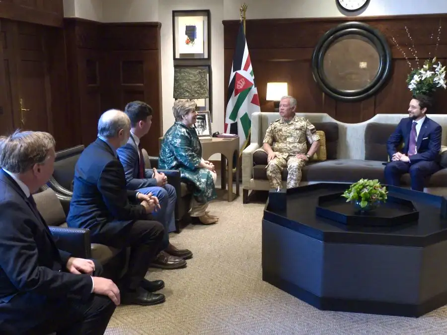 مدار الساعة,أخبار الأردن,اخبار الاردن,نائب رئيس الوزراء,وزير الخارجية وشؤون المغتربين,الملك عبدالله الثاني,الحسين بن عبدالله الثاني,ولي العهد,رئيس الوزراء,أيمن الصفدي,الضفة الغربية,قصر الحسينية