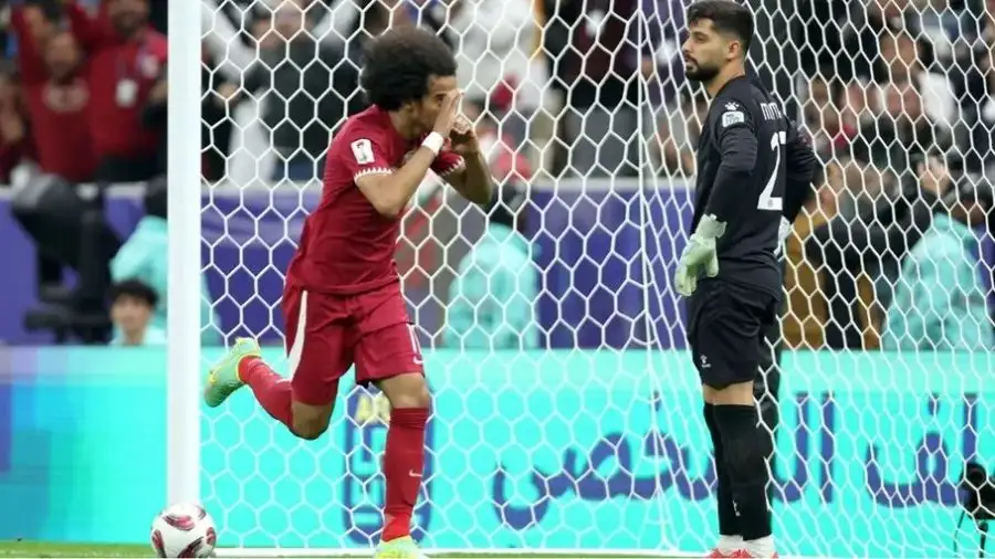 مدار الساعة,أخبار رياضية,كأس آسيا,مدار الساعة,أكرم عفيف,ليونيل ميسي