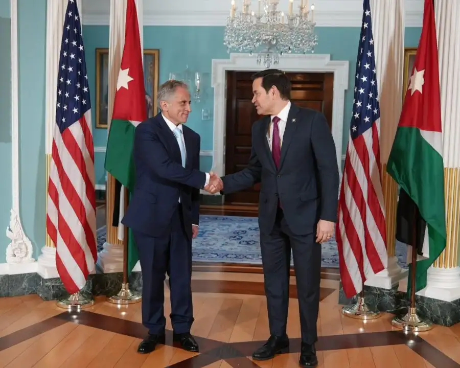 مدار الساعة,أخبار الأردن,اخبار الاردن,جعفر حسان,الدكتور جعفر حسان,وزير الصناعة والتجارة والتموين,وزيرة التخطيط والتعاون الدولي,زينة طوقان,رئيس الوزراء,الملك عبدالله الثاني,يعرب القضاة,الضفة الغربية