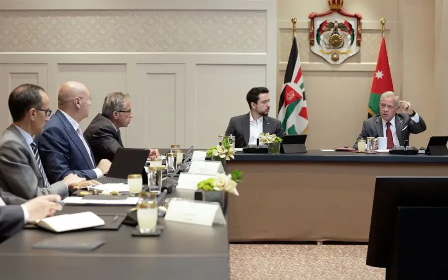 مدار الساعة,أخبار الأردن,اخبار الاردن,الدكتور جعفر حسان,وزيرة التخطيط والتعاون الدولي,زينة طوقان,الملك عبدالله الثاني,الحسين بن عبدالله الثاني,ولي العهد,رئيس الوزراء,مهند شحادة,قصر الحسينية