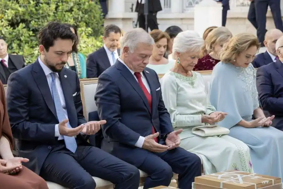 مدار الساعة,أخبار الأردن,اخبار الاردن,ولي العهد,الملك عبدالله الثاني,الحسين بن عبدالله الثاني,الحسن بن طلال,الأمير هاشم بن عبدالله الثاني,الأمير فيصل بن الحسين,الأميرة عائشة بنت فيصل,الديوان الملكي الهاشمي,قصر زهران