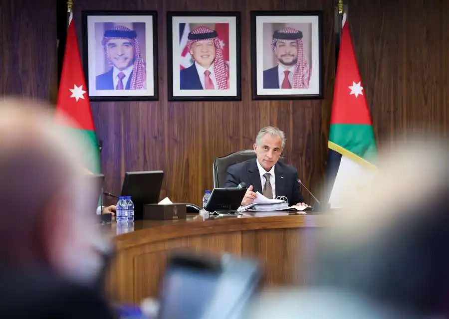 مدار الساعة,أخبار الأردن,اخبار الاردن,الدكتور جعفر حسان,رئيس الوزراء,وزارة الطاقة والثروة المعدنية,دائرة ضريبة الدخل والمبيعات,ديوان التشريع,هيئة تنظيم قطاع الطاقة والمعادن,وزارة الطاقة,وزارة التربية والتعليم,مؤسسة تنمية أموال الأيتام,ديوان التشريع والرأي,دائرة ضريبة الدخل,الذكاء الاصطناعي