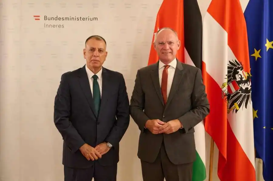 مدار الساعة,أخبار الأردن,اخبار الاردن,وزير الداخلية,مازن الفراية,المملكة الأردنية الهاشمية,وزارة الداخلية,مديرية الأمن العام,الأمن العام
