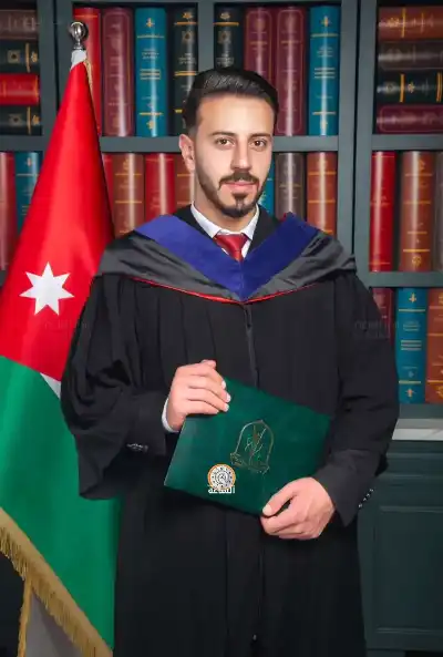 ظاهر الخلايلة.. مبارك التخرج