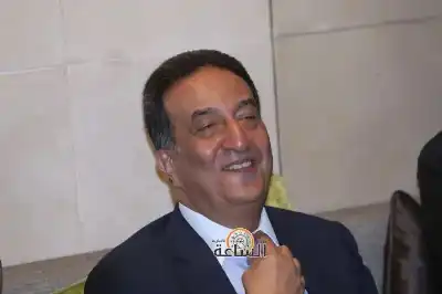 العيسوي ينقل تمنيات الملك وولي العهد
