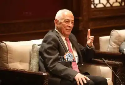 العيسوي ينقل تمنيات الملك وولي العهد