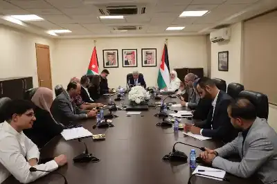 القطامين يبحث مع القائم بأعمال السفارة