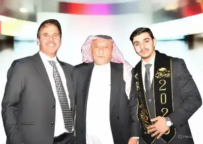 عبد الخالق الزيود يحتفل بنجاح نجله