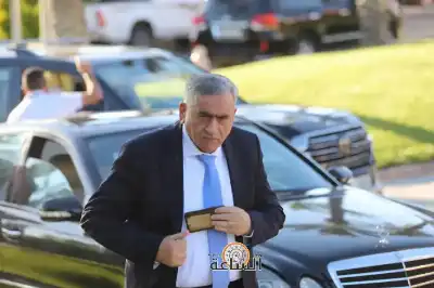 عبيدات ينهي تكليف جميع مستشاري الجامعة
