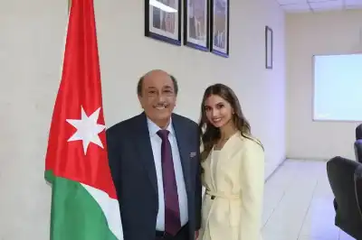 دارين كريمة الوزير السابق أمين المشاقبة..