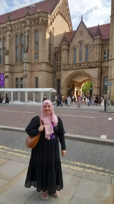 أكاديمية من جامعة الزرقاء تنهي زيارة