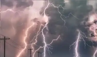 وأيضا تنقيه.. دراسة تكشف: البرق يلوث