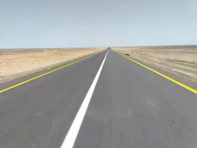 الأشغال تنجز إعادة تأهيل طريق معان