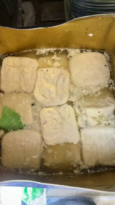 ضبط موقع إنتاج أجبان غير مرخص