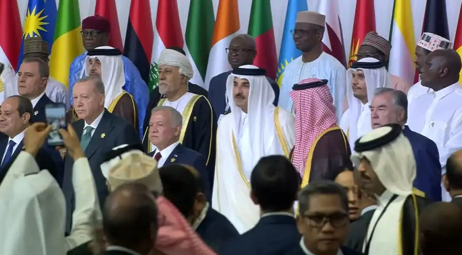 مدار الساعة,أخبار عربية ودولية,الملك عبدالله الثاني,وزارة الأوقاف,الأمم المتحدة,الشيخ تميم بن حمد,جمهورية مصر العربية,قطاع غزة,الضفة الغربية,المملكة العربية السعودية,جامعة الدول العربية,المسجد الأقصى,جلالة الملك عبدالله الثاني يترأس الوفد الأردني المشارك في القمة العربية الإسلامية الطارئة لبحث الهجوم الإسرائيلي على دولة قطر، ويلقي كلمة الأردن