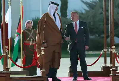 الشيخ تميم في المملكة.. هذه قصة