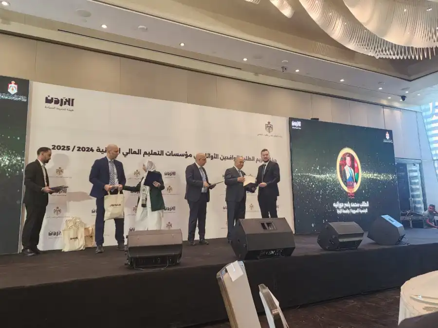 مدار الساعة,أخبار الجامعات الأردنية,وزير التعليم العالي والبحث العلمي,الدكتور عزمي محافظة,عزمي محافظة,المملكة الأردنية الهاشمية,الملك عبدالله الثاني,ولي العهد,وزارة التعليم العالي والبحث العلمي,وزارة التعليم العالي,هيئة تنشيط السياحة,جامعة البترا,جامعة مؤتة,الجامعة الهاشمية,مملكة البحرين,وزارة الاتصال الحكومي