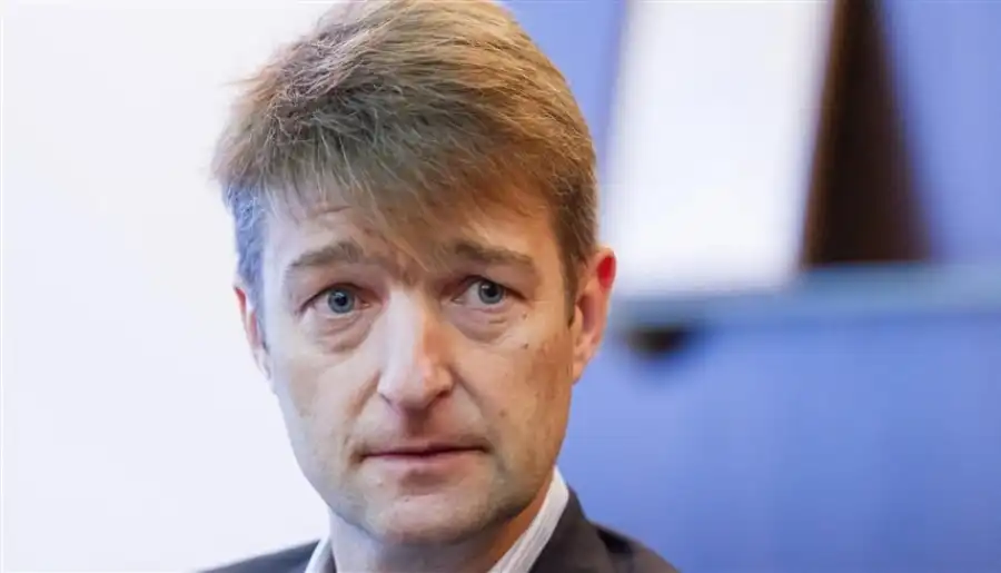 مدار الساعة,أخبار خفيفة ومنوعة