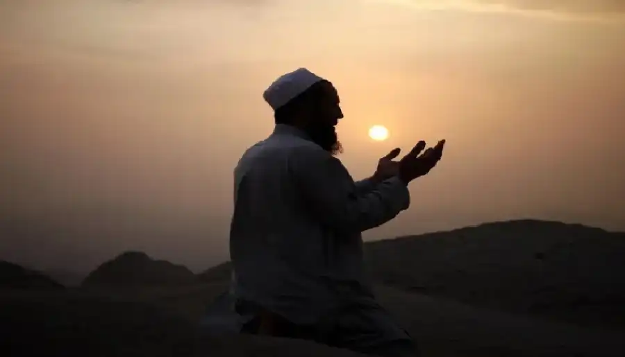 مدار الساعة,شؤون دينية