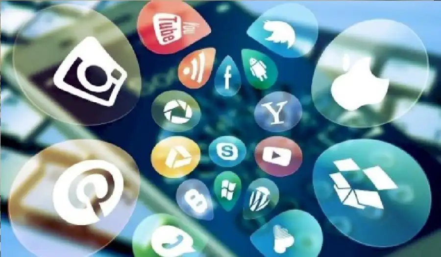 مدار الساعة,شؤون دينية,وسائل التواصل الاجتماعي