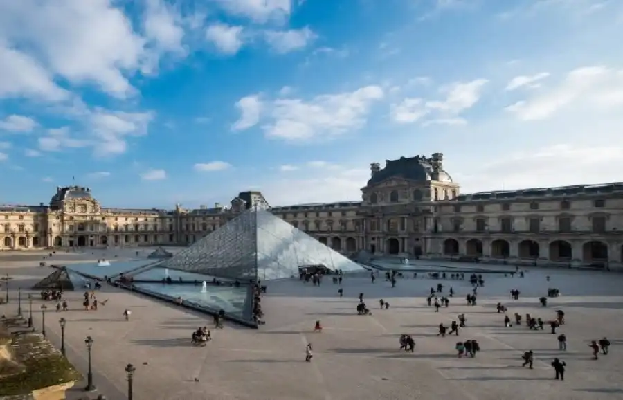 مدار الساعة,أخبار خفيفة ومنوعة