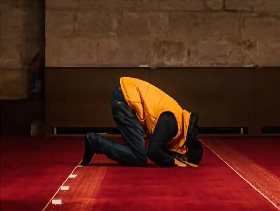 مدار الساعة,شؤون دينية