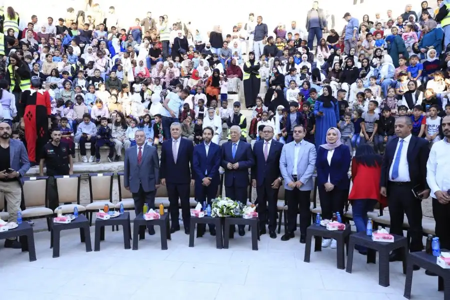 مدار الساعة,مناسبات أردنية,وزير السياحة والآثار,وزير الثقافة,ولي العهد,الديوان الملكي الهاشمي,صندوق المعونة الوطنية,وزارة السياحة والآثار,وزارة الثقافة,أمانة عمان الكبرى,وزارة السياحة,هيئة تنشيط السياحة,وكالة الأنباء الأردنية,الجامعة الأردنية,جامعة البلقاء التطبيقية,صحيفة الرأي,وسائل التواصل الاجتماعي