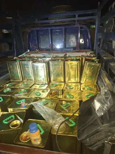 ضبط نحو 80 تنكة زيت زيتون