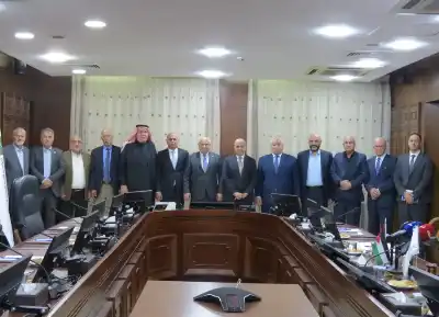 مذكرة تفاهم بين العمل وتجارة الأردن