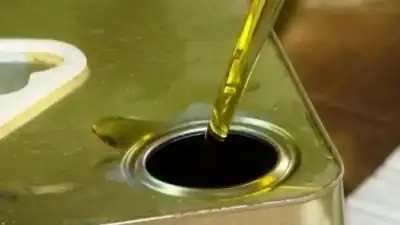 ضبط شبكة متخصصة في غش زيت