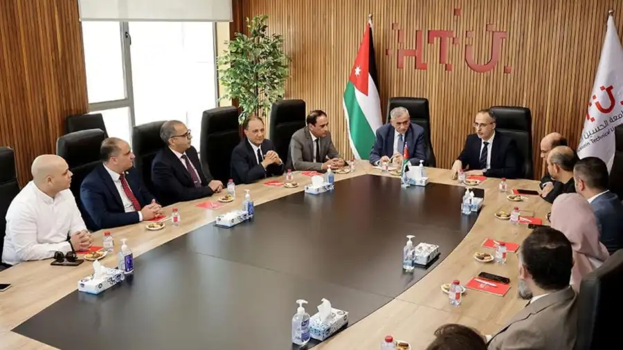 مدار الساعة,أخبار الجامعات الأردنية,ولي العهد,الأمير الحسين بن عبد الله الثاني,الجامعة الأردنية,جامعة الحسين التقنية