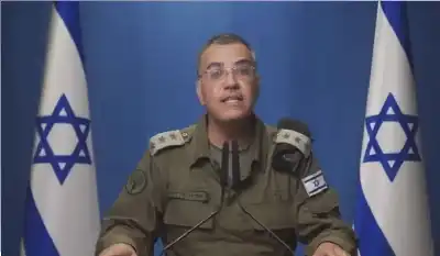 اعتراف بالفشل؟ أدرعي يغادر منصبه.. والجيش