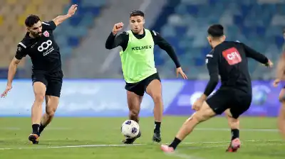 النشامى يختتم تحضيراته في عمان.. ويغادر