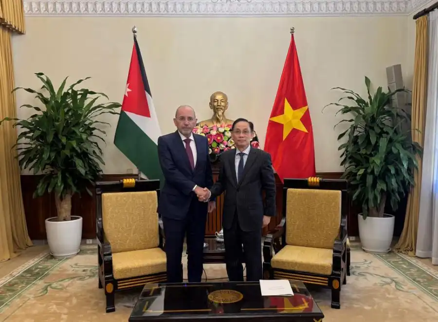 مدار الساعة,أخبار الأردن,اخبار الاردن,نائب رئيس الوزراء,وزير الخارجية وشؤون المغتربين,رئيس الوزراء,أيمن الصفدي,الملك عبدالله الثاني