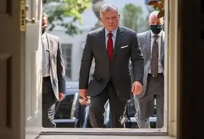 ماذا قال الملك بعد عودته إلى