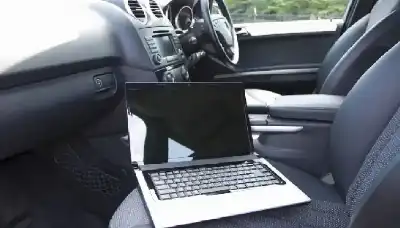 خطر مزدوج: لا تترك اللابتوب في